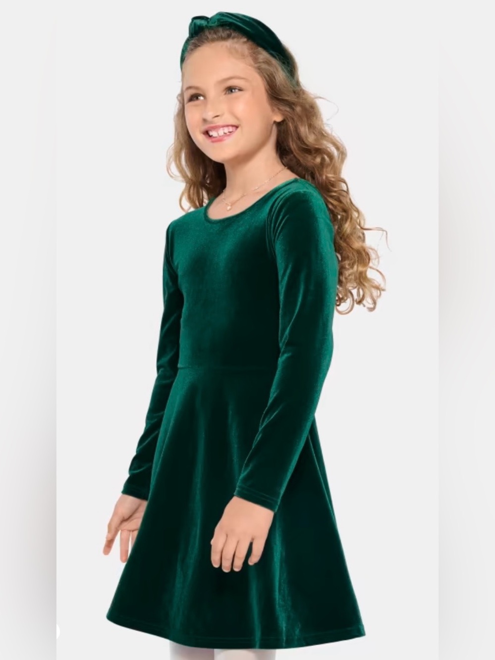 CHILDREN’S PLACE Velour dress. Size M.